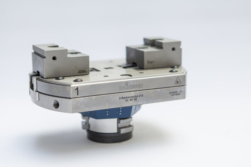 A new addition to the modular system family: the 2-jaw module. The small alternative to a large centric clamping vice